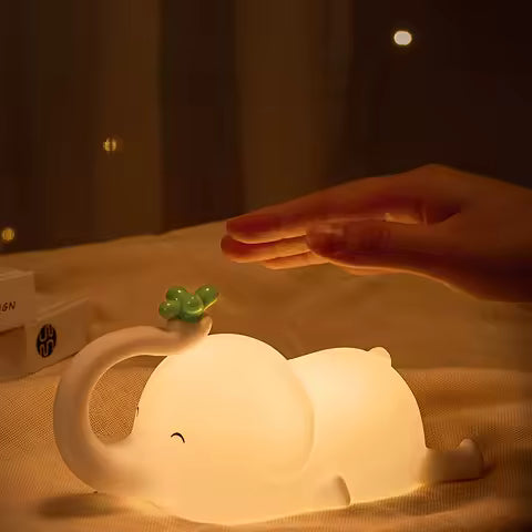 Lampe de nuit éléphant en silicone rechargeable USB - Veilleuse douce pour chambre d'enfant